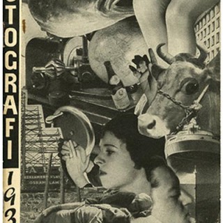 FOTOGRAFI 1930 [International Udstilling Samlet af Münchner Werkbund Sommeren 1930]. Kobenhavn, 1930.
