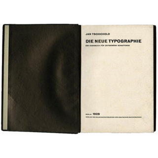 Tschichold, Jan: DIE NEUE TYPOGRAPHIE. Berlin: Verlag Des Bildungsverbandes Der Deutschen Buchdrucker, 1928. First edition [erstes bis fünftes tausend].