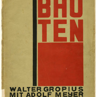 Gropius, Walter and Adolf Meyer: WEIMAR BAUTEN. Berlin, Verlag Ernst Wasmuth [1923]. Wasmuths Monatshefte für Baukunst offprint.